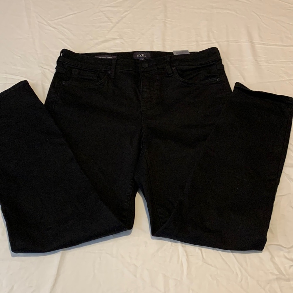 EUC NYDJ skinny ankle SZ 8